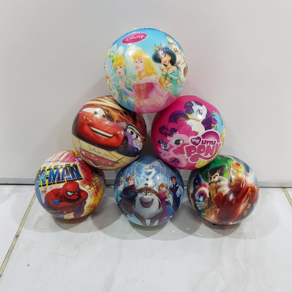 كورة بلاستيك