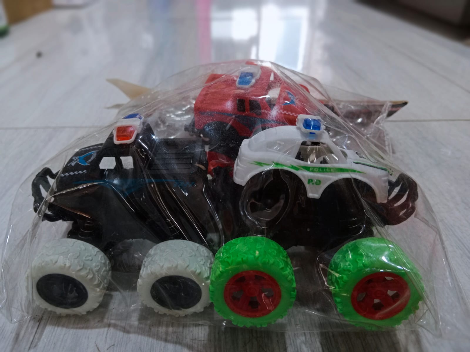 عربية سوسته بوليس صغيرة (عدد 1)